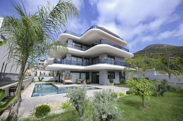 Image No.2-5 Bed House/Villa for sale