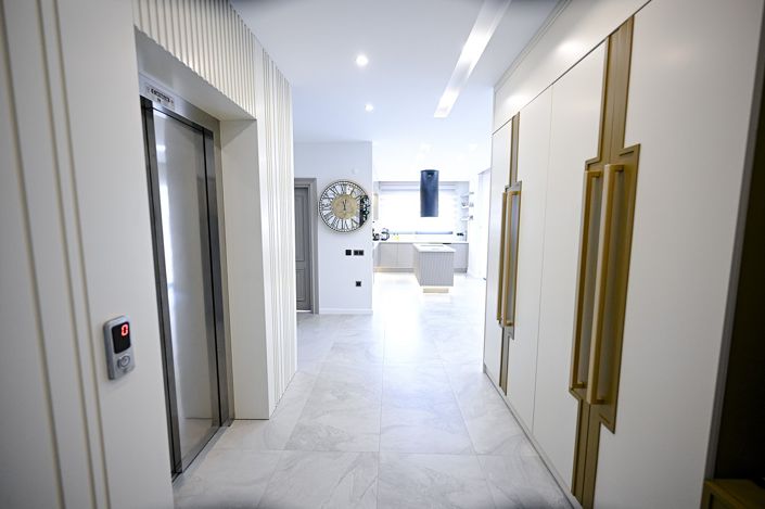 Image No.20-5 Bed House/Villa for sale