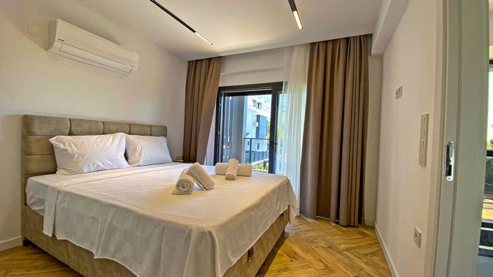 Image No.19-4 Bed House/Villa for sale