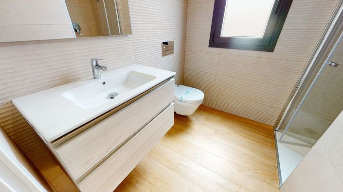 Image No.42-2 Bed Apartment for sale