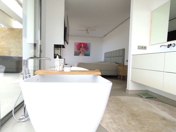 Image No.74-4 Bed House/Villa for sale