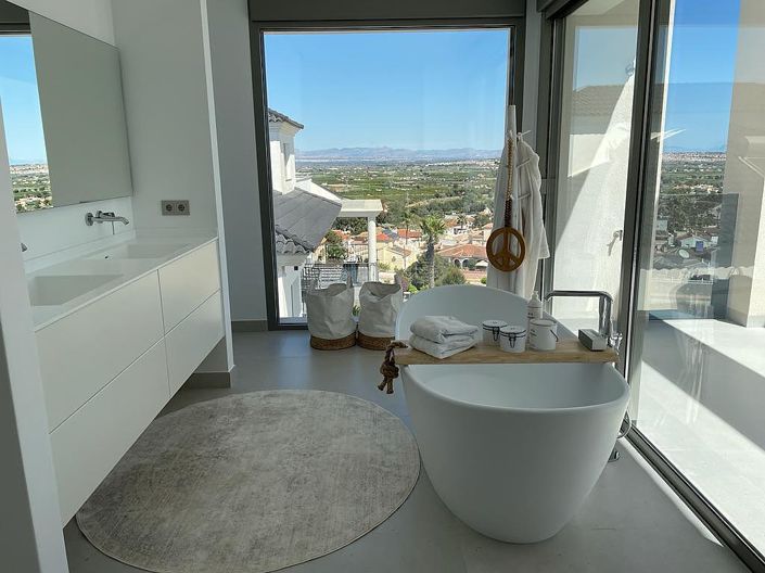 Image No.78-4 Bed House/Villa for sale