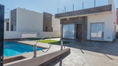Exterior 5