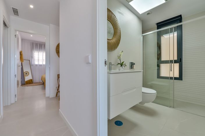 Image No.48-2 Bed Apartment for sale