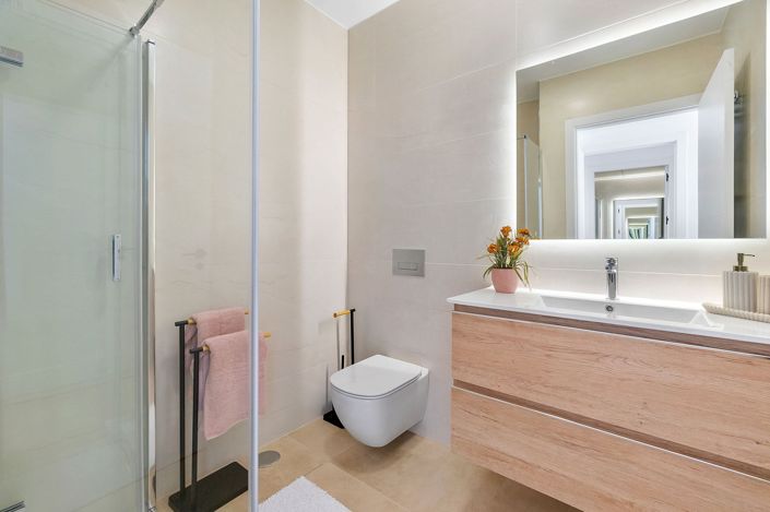 Image No.36-2 Bed Apartment for sale