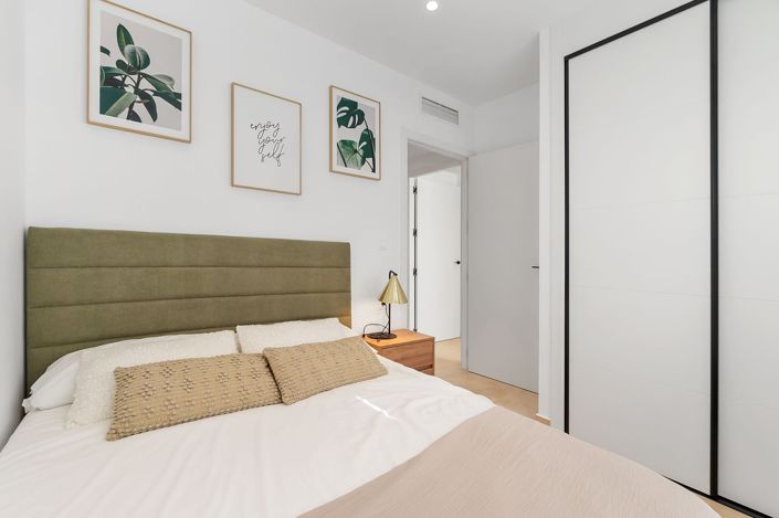 Image No.32-2 Bed Apartment for sale