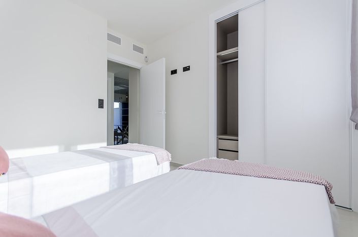 Image No.52-2 Bed Apartment for sale