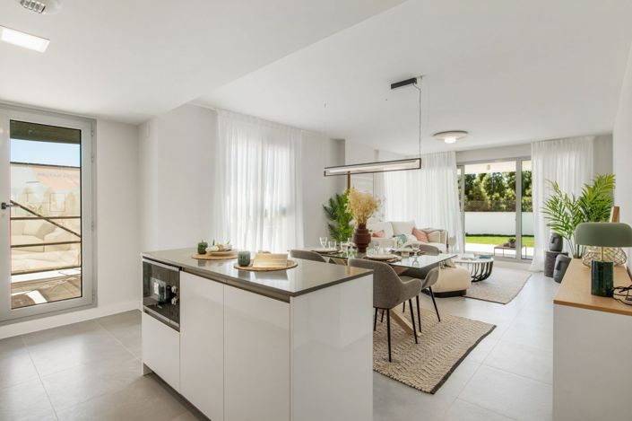 Image No.18-4 Bed Apartment for sale