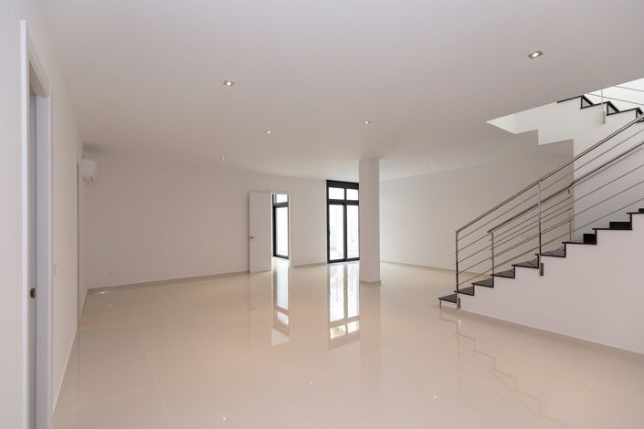 Image No.17-7 Bed House/Villa for sale