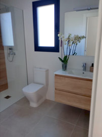 Interior 14