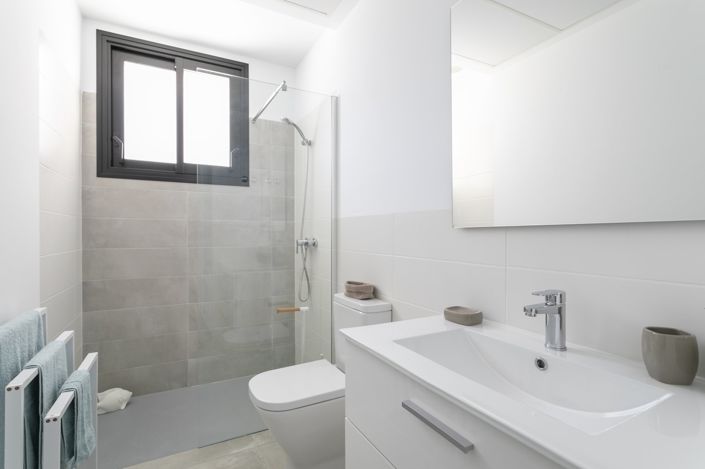 Image No.16-2 Bed House/Villa for sale