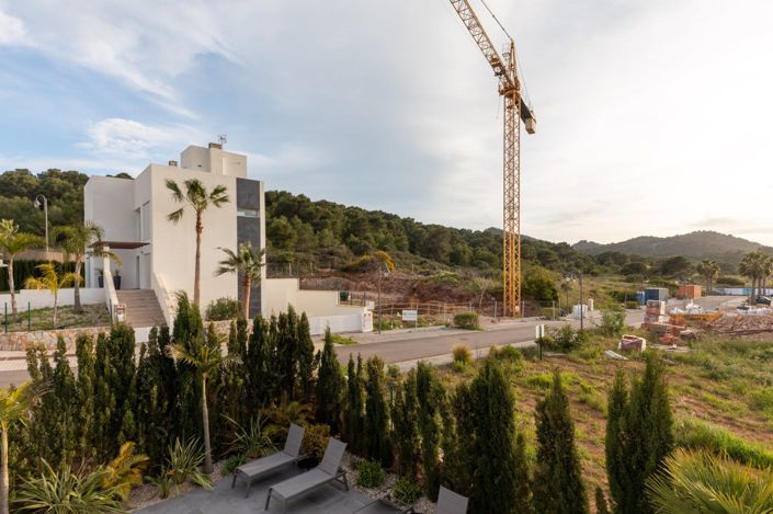 Image No.13-4 Bed House/Villa for sale