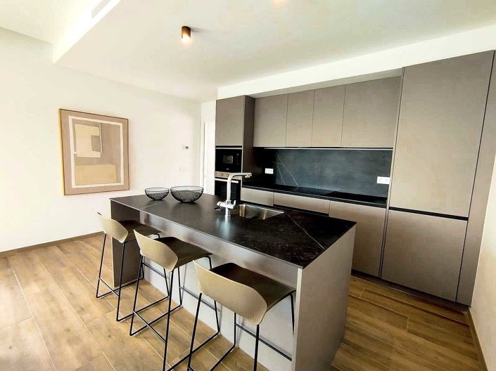 Image No.10-3 Bed House/Villa for sale