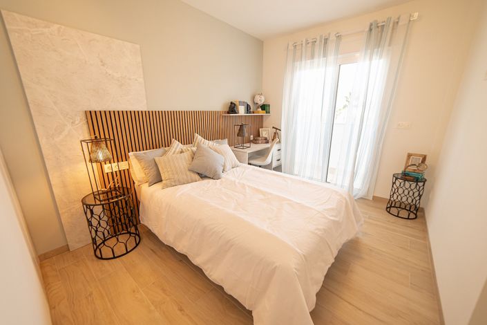 Image No.15-2 Bed Apartment for sale