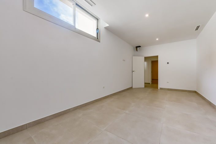 Image No.42-3 Bed House/Villa for sale