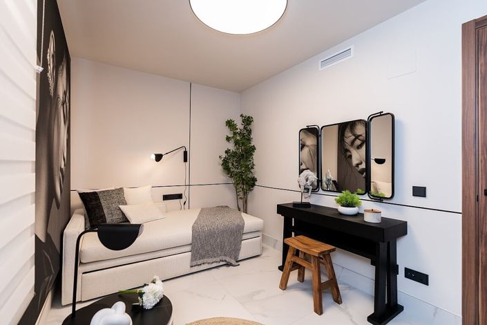 Image No.38-4 Bed Apartment for sale