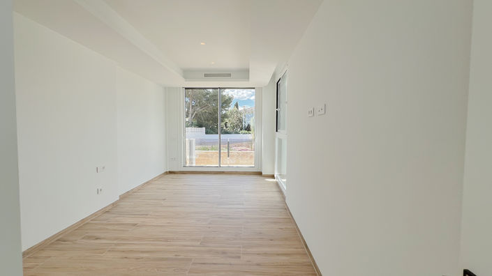 Image No.26-4 Bed House/Villa for sale