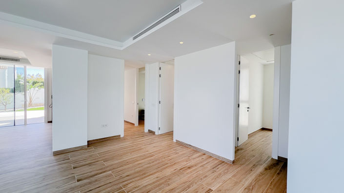 Image No.35-4 Bed House/Villa for sale