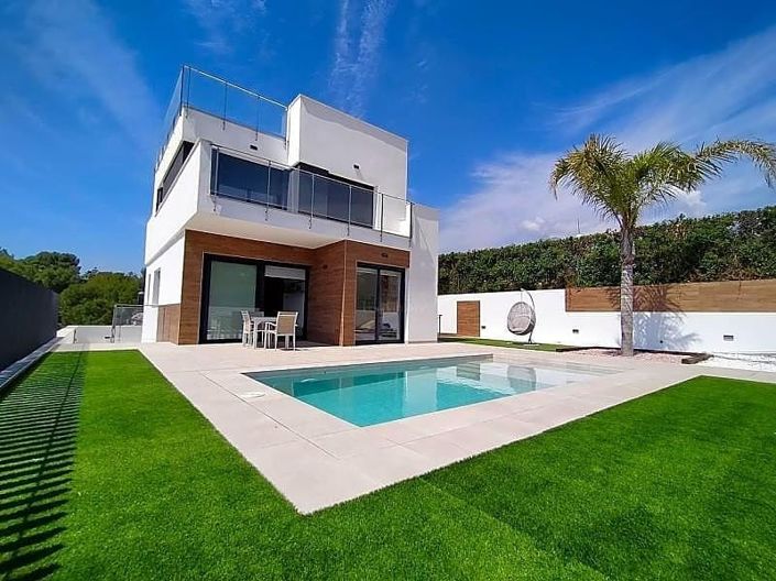 Image No.1-3 Bed House/Villa for sale