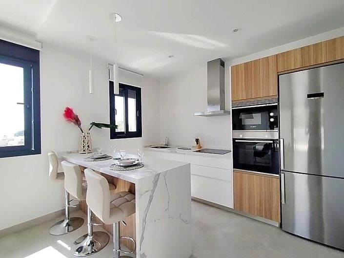 Image No.9-3 Bed House/Villa for sale