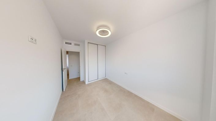 Image No.16-3 Bed Apartment for sale