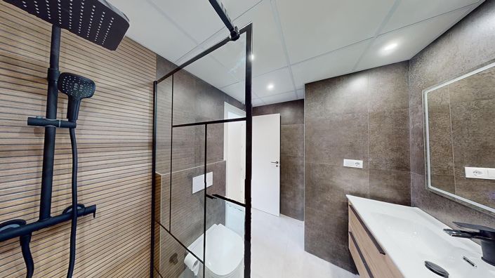 Image No.24-3 Bed Apartment for sale