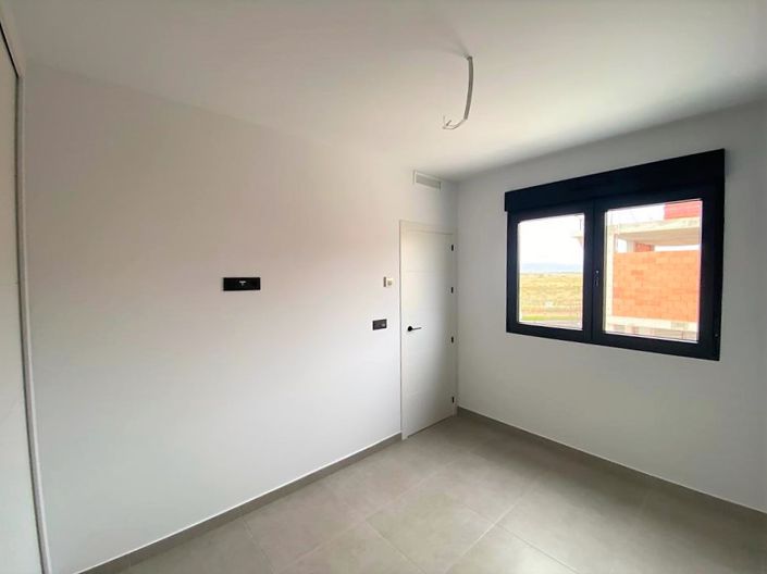 Image No.9-3 Bed House/Villa for sale