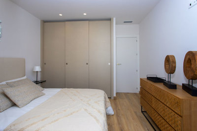 Interior 7