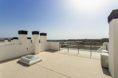 Exterior 5