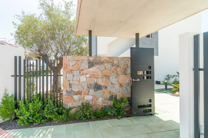 Image No.20-3 Bed Apartment for sale