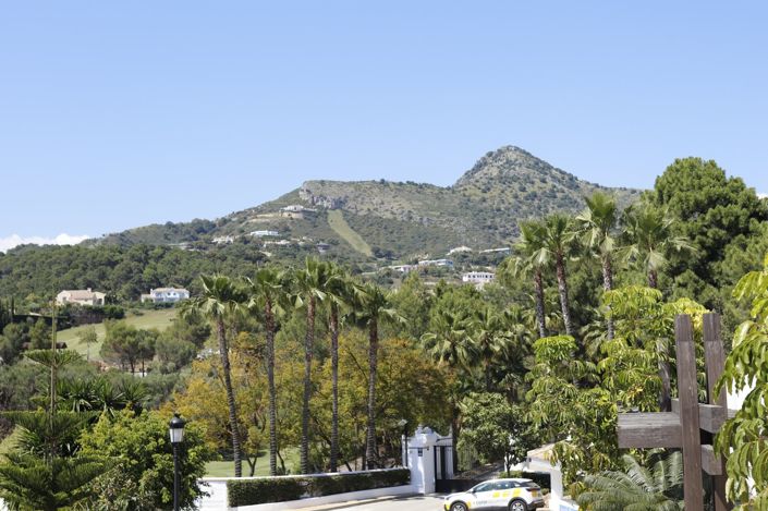 Image No.18-4 Bed Apartment for sale