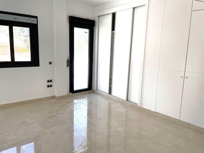 Image No.33-5 Bed House/Villa for sale