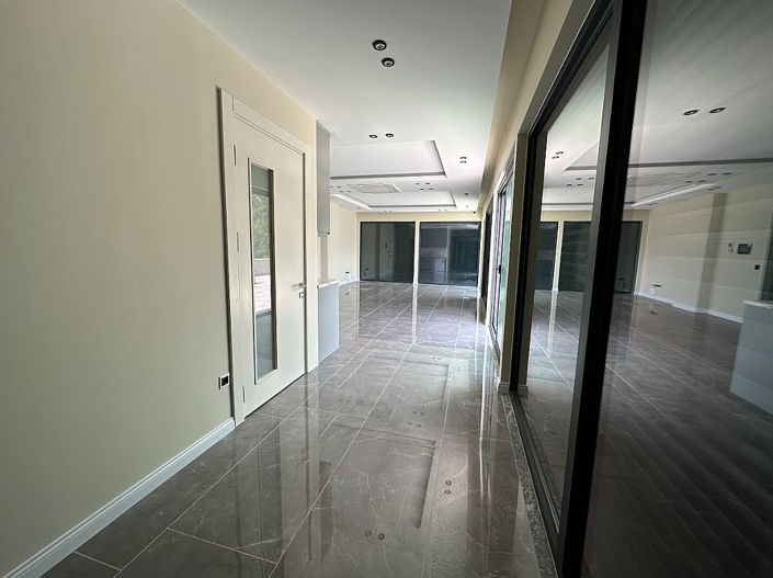 Image No.27-5 Bed House/Villa for sale