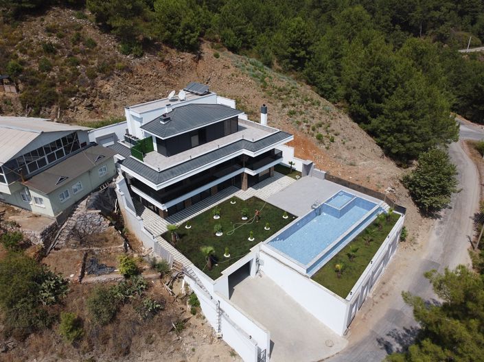 Image No.8-5 Bed House/Villa for sale