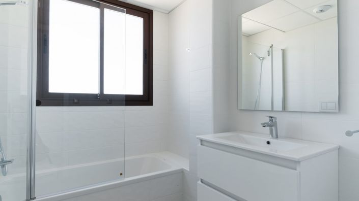 Image No.16-2 Bed Apartment for sale