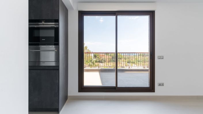 Image No.33-2 Bed Apartment for sale