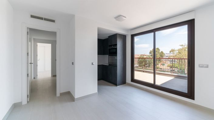 Image No.9-2 Bed Apartment for sale