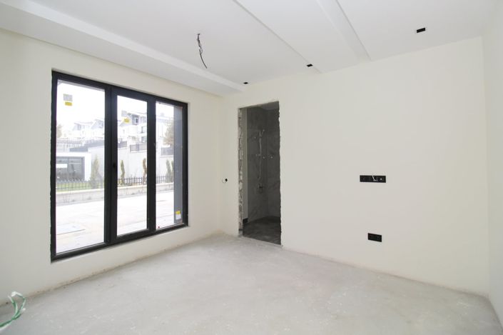 Image No.18-6 Bed House/Villa for sale