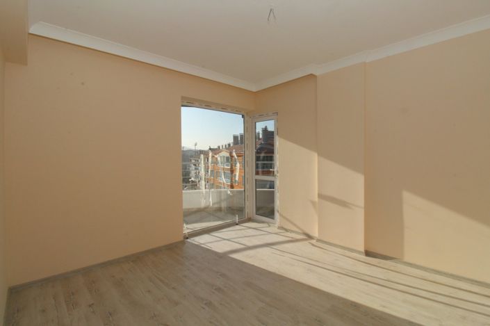 Image No.11-3 Bed Apartment for sale