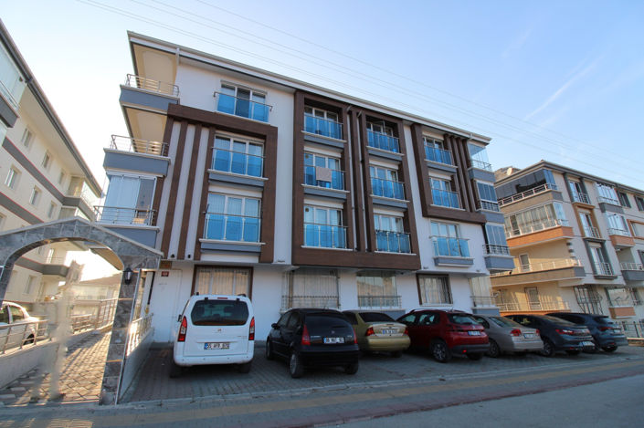 Image No.1-4 Bed Apartment for sale