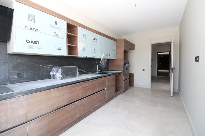 Image No.20-2 Bed Apartment for sale