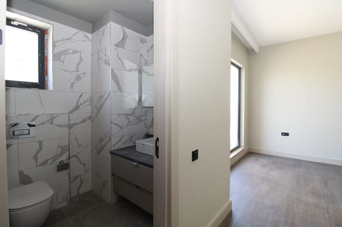 Image No.22-3 Bed Apartment for sale