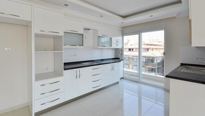 Image No.16-4 Bed Apartment for sale