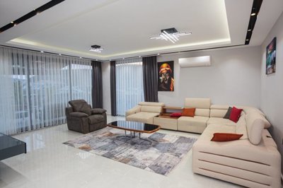 Interior 1