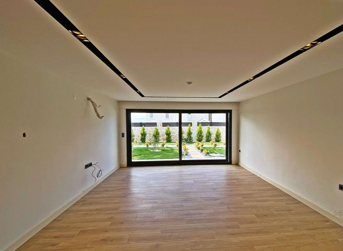 Image No.33-4 Bed House/Villa for sale