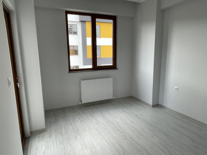 Image No.20-3 Bed Apartment for sale