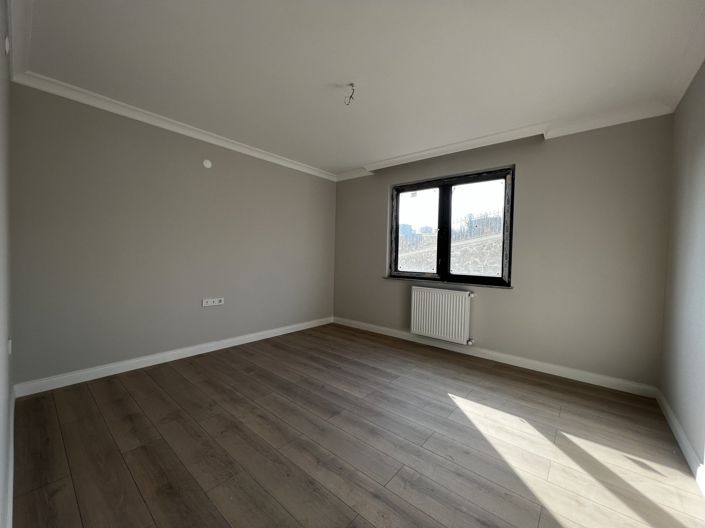 Image No.14-3 Bed Apartment for sale