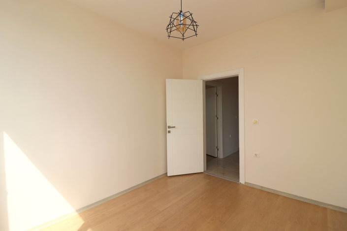 Image No.16-4 Bed Apartment for sale