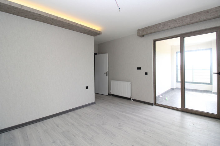 Image No.12-4 Bed Apartment for sale