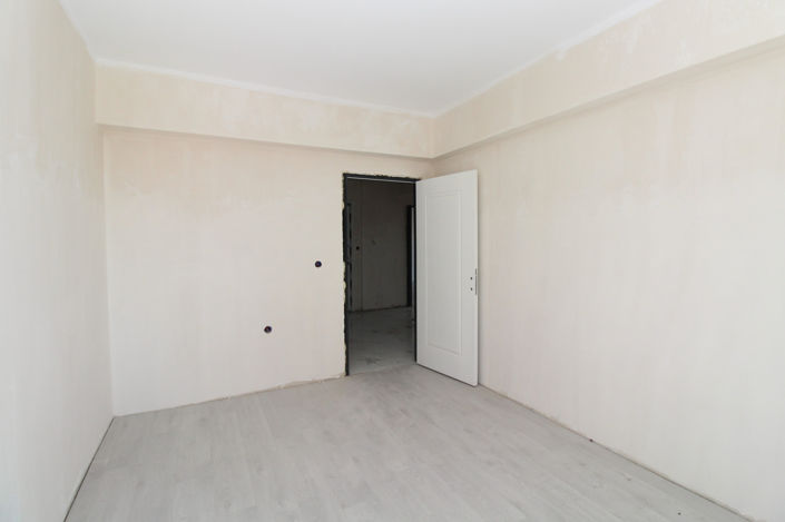 Image No.18-4 Bed Apartment for sale